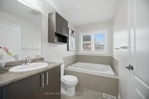 25 Baffin Crescent Brampton ON L7A 4K7