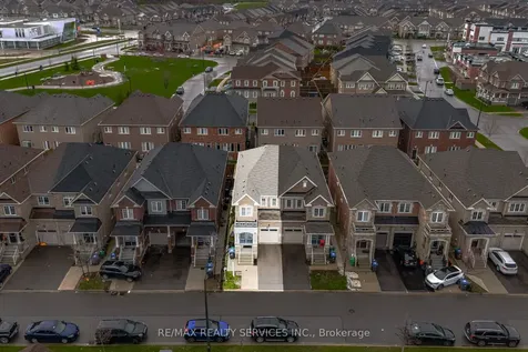 25 Baffin Crescent Brampton ON L7A 4K7