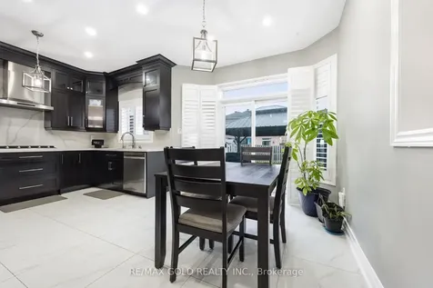 64 Strathdale Road Brampton ON L6P 2Y4