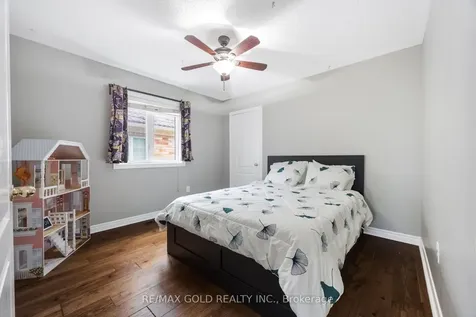 64 Strathdale Road Brampton ON L6P 2Y4