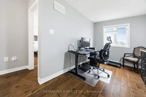 64 Strathdale Road Brampton ON L6P 2Y4