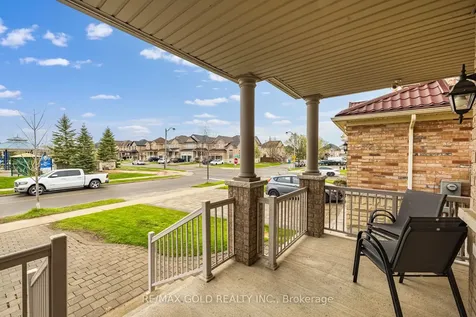 64 Strathdale Road Brampton ON L6P 2Y4
