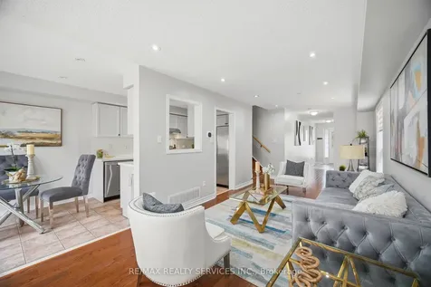 525 Novo Star Drive Mississauga ON L5W 1Y1