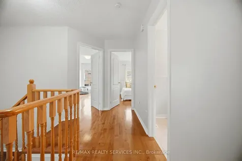 525 Novo Star Drive Mississauga ON L5W 1Y1