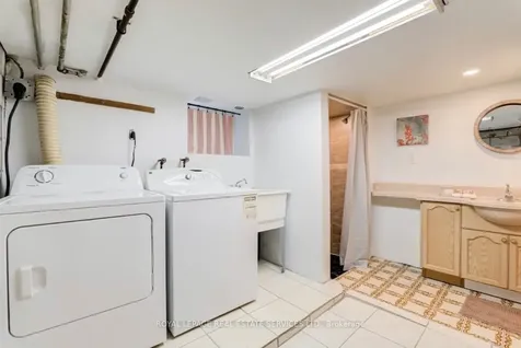 21 Hatherley Road Toronto ON M6E 1V8