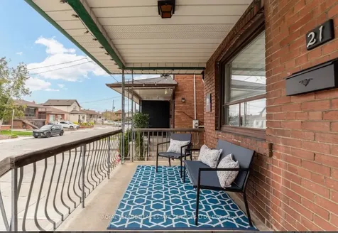 21 Hatherley Road Toronto ON M6E 1V8