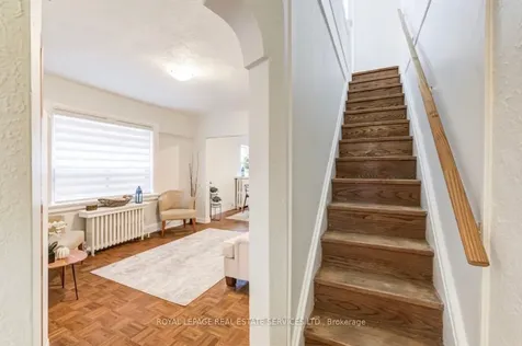 21 Hatherley Road Toronto ON M6E 1V8