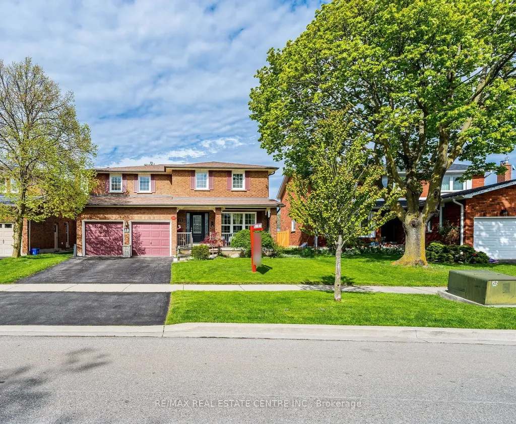 19 Mossbank Drive Brampton ON L6W 3Z4