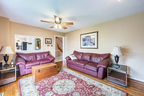 19 Mossbank Drive Brampton ON L6W 3Z4