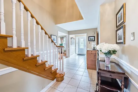 19 Mossbank Drive Brampton ON L6W 3Z4
