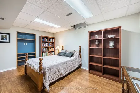 19 Mossbank Drive Brampton ON L6W 3Z4