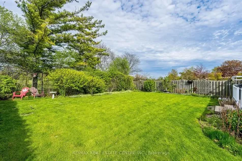 19 Mossbank Drive Brampton ON L6W 3Z4