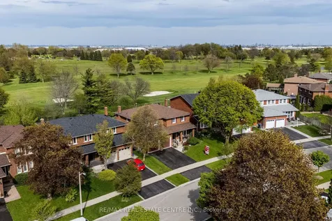 19 Mossbank Drive Brampton ON L6W 3Z4