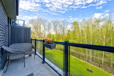 50 Knotsberry Circle Brampton ON L6Y 6G1