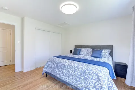 50 Knotsberry Circle Brampton ON L6Y 6G1