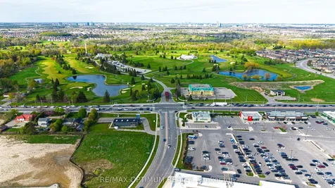 50 Knotsberry Circle Brampton ON L6Y 6G1