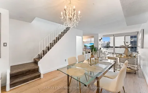 2 Valhalla Inn Road Toronto ON M9B 6C3