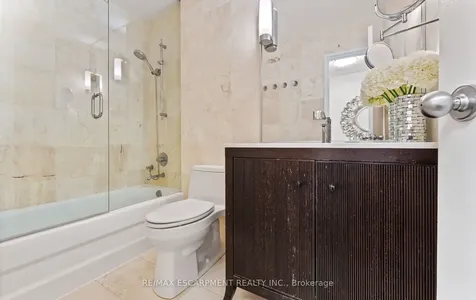 2 Valhalla Inn Road Toronto ON M9B 6C3
