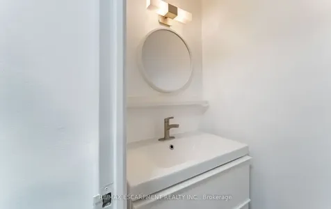 2 Valhalla Inn Road Toronto ON M9B 6C3