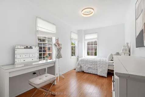 120 Roxton Road Oakville ON L6H 6V4