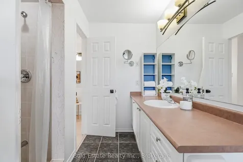 120 Roxton Road Oakville ON L6H 6V4