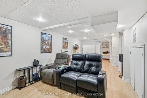 120 Roxton Road Oakville ON L6H 6V4