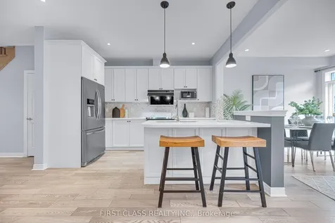 352 Leadwood Gate Oakville ON L6M 0Z5