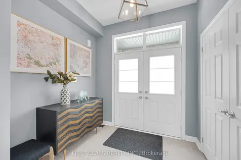 352 Leadwood Gate Oakville ON L6M 0Z5