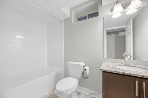 352 Leadwood Gate Oakville ON L6M 0Z5