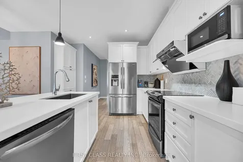 352 Leadwood Gate Oakville ON L6M 0Z5