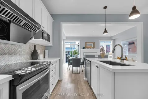 352 Leadwood Gate Oakville ON L6M 0Z5