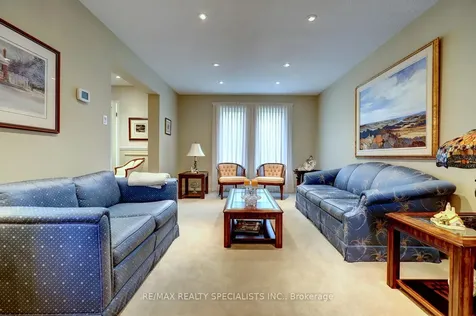 4308 Bridlepath Trail Mississauga ON L5L 3K4