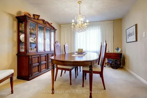 4308 Bridlepath Trail Mississauga ON L5L 3K4