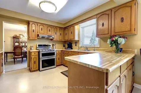 4308 Bridlepath Trail Mississauga ON L5L 3K4
