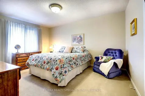 4308 Bridlepath Trail Mississauga ON L5L 3K4