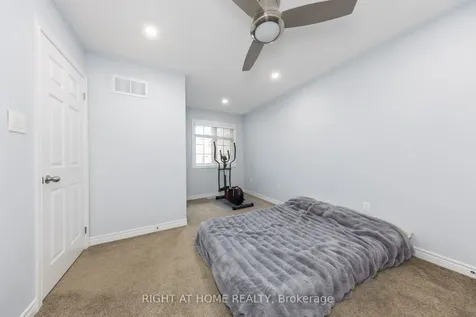 15 Munch Place Milton ON L9T 8K6