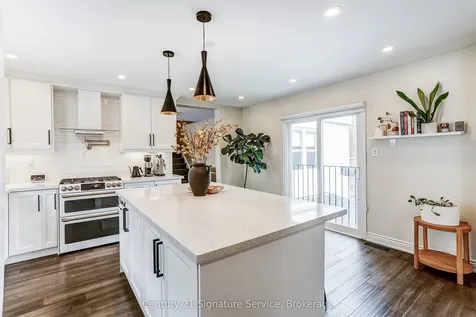 1159 Kos Boulevard Mississauga ON L5J 4L3