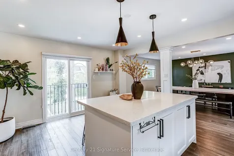1159 Kos Boulevard Mississauga ON L5J 4L3