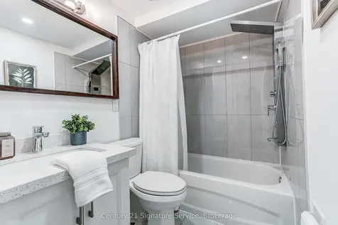 1159 Kos Boulevard Mississauga ON L5J 4L3