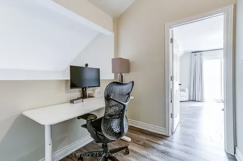 1159 Kos Boulevard Mississauga ON L5J 4L3