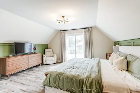 1159 Kos Boulevard Mississauga ON L5J 4L3