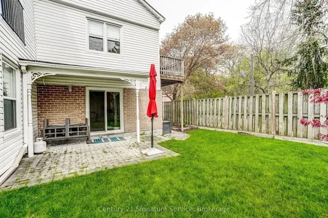 1159 Kos Boulevard Mississauga ON L5J 4L3