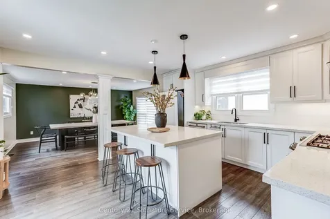 1159 Kos Boulevard Mississauga ON L5J 4L3