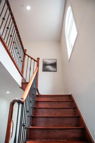 25 Versailles Crescent Brampton ON L6P 3J8