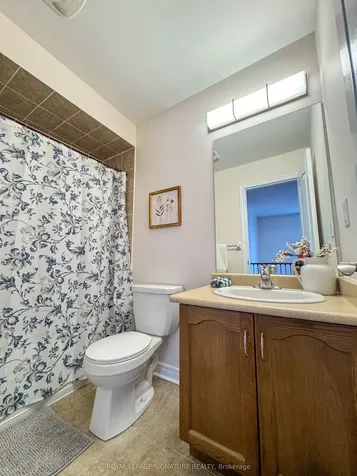 25 Versailles Crescent Brampton ON L6P 3J8