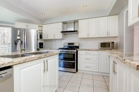 3 Nymark Place Brampton ON L6S 5T5