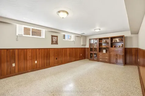 234 Derrydown Road Toronto ON M3J 1S1