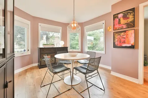 431 Naomi Crescent Mississauga ON L5B 3S7