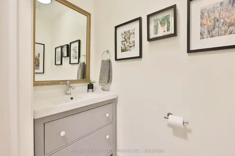 431 Naomi Crescent Mississauga ON L5B 3S7