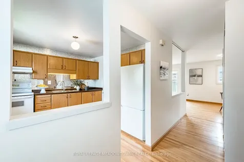 93 Hansen Road N Brampton ON L6V 3C8
